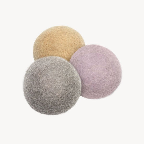 • Dryer Ball Set